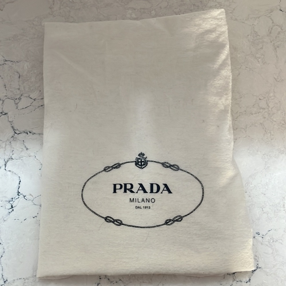 Prada nylon/ patent leather large bag with gold/patent chain handle - Picture 8 of 16